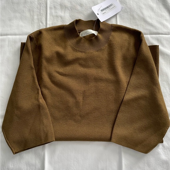 Oak and Fort sweater - Picture 4 of 5